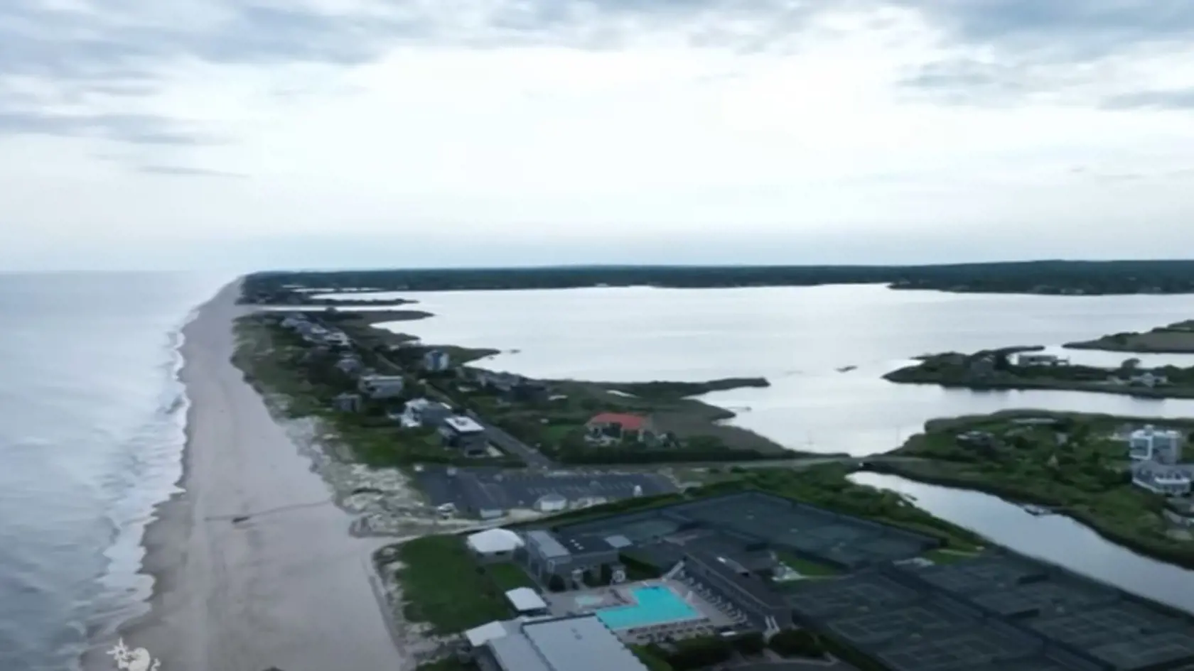 Geiisovci si vďaka dronu pozreli sídla celebrít v Hamptons.