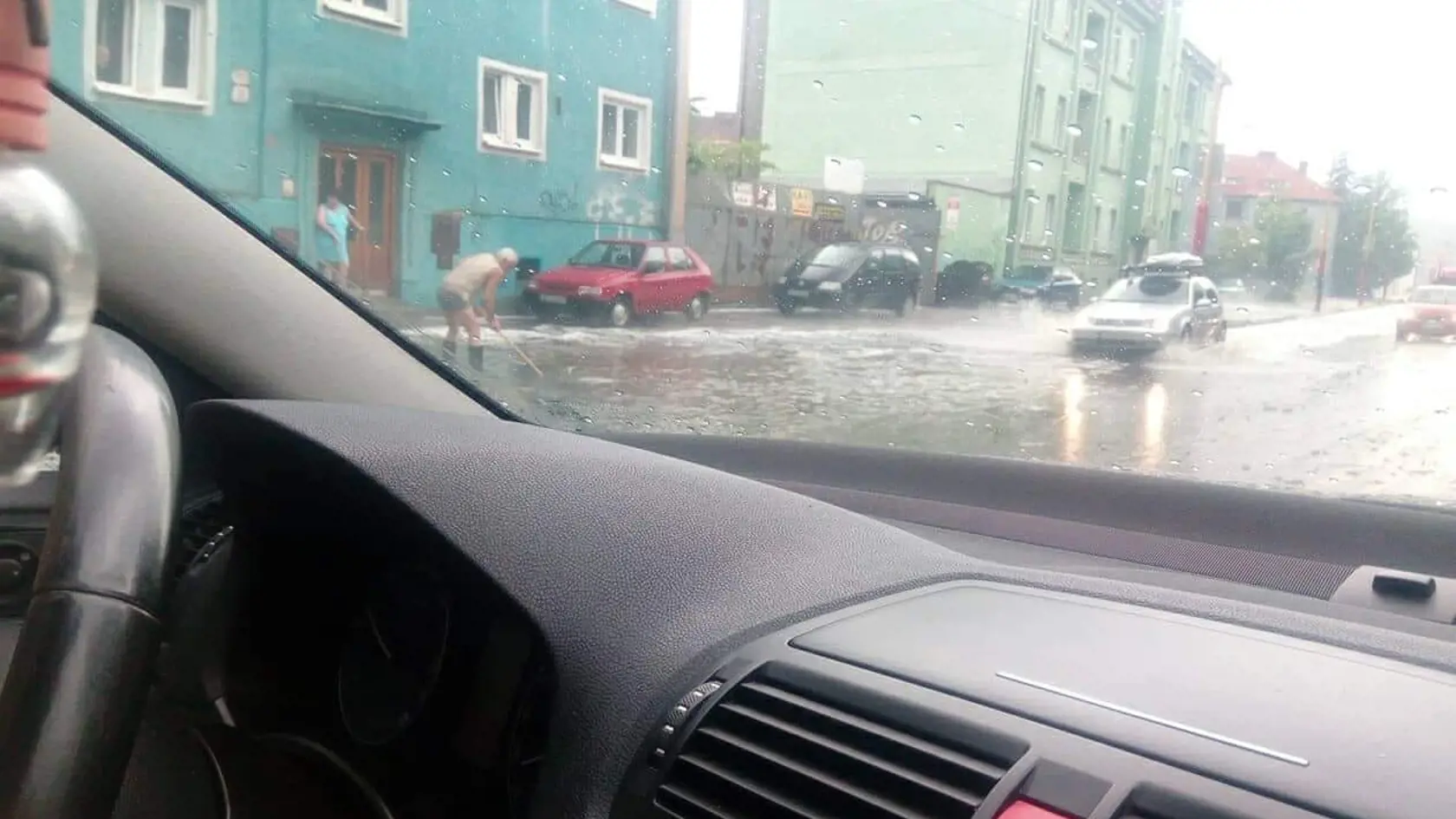 Búrky na Slovensku spôsobili menšie škody.