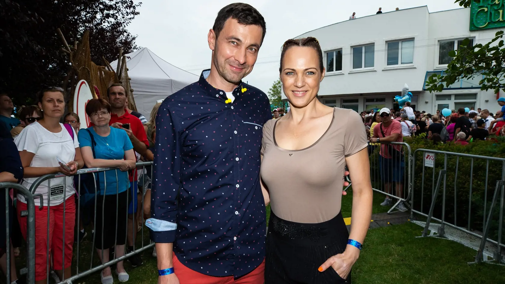 Na snímke Daro Richter a Adriana Poláková. Moderátor sa nedostavil na vysielanie pre zdravotné ťažkosti.