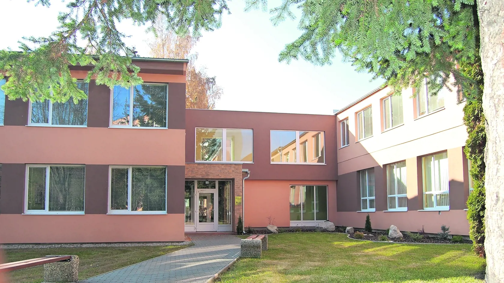 Najlepšou strednou školou na Slovensku je Súkromná SOŠ  Ul. 29. augusta 4812  Poprad.