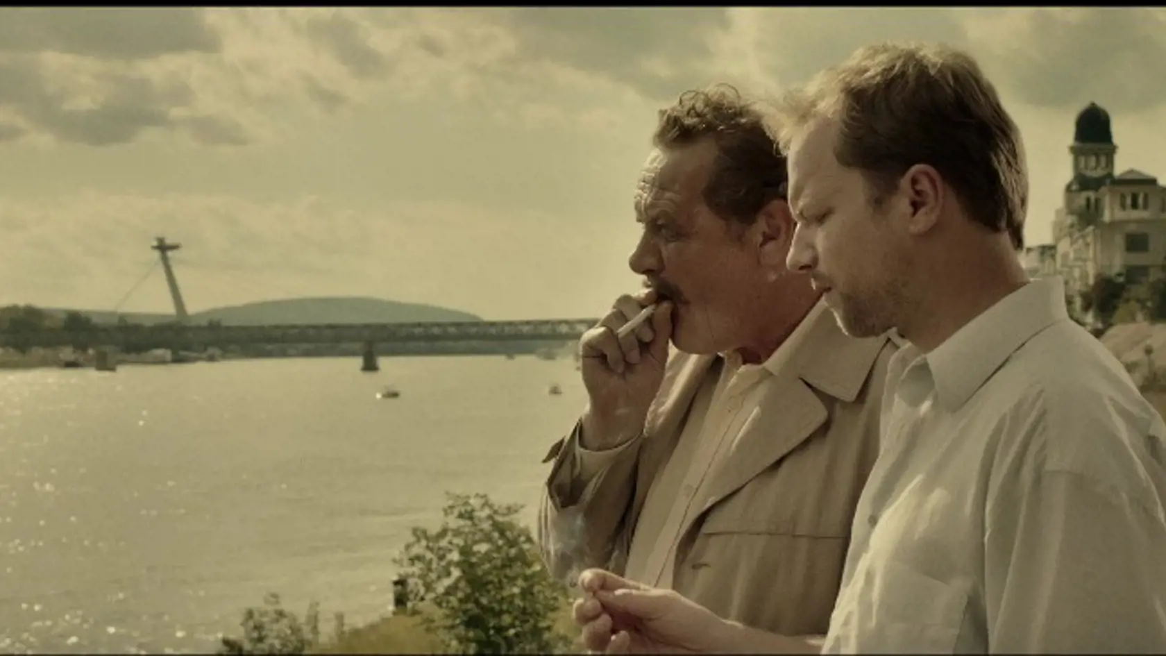 Marián zahviezdil ako detektív Burger vo filme Červený kapitán.