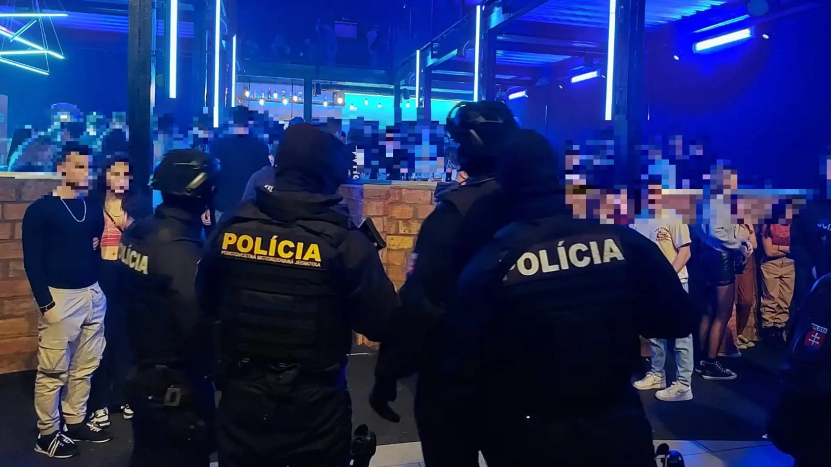 V holíčskom podniku našli 25 opitých detí do 18 rokov