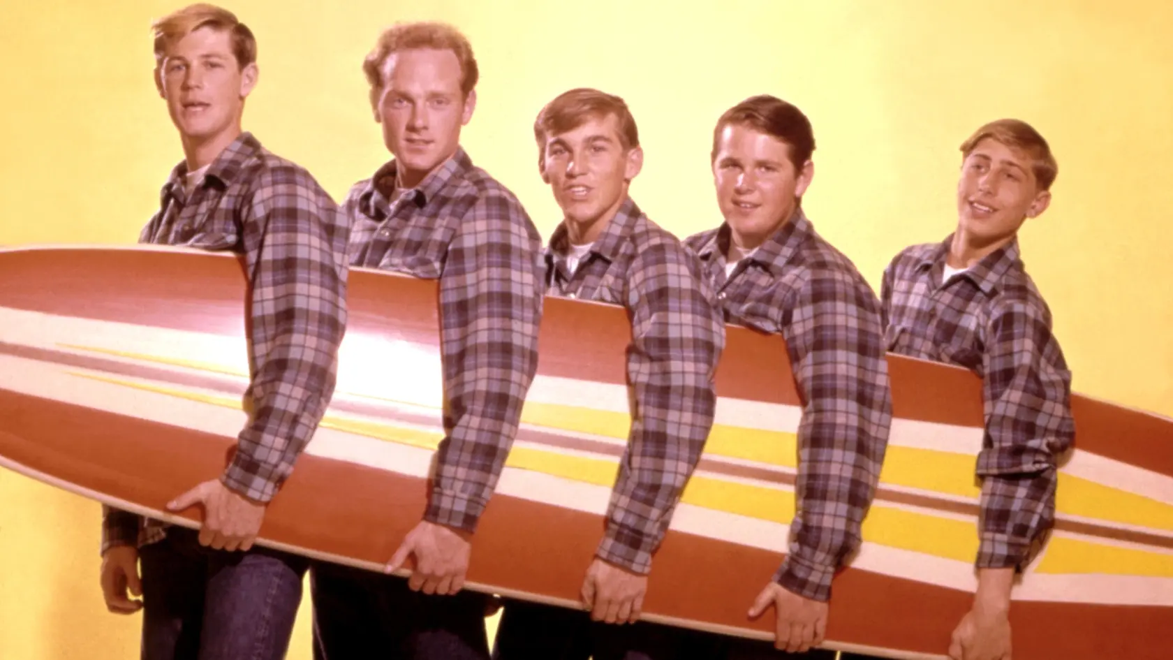 Vo veku 82 rokov zomrel Brain Wilson. O smrti speváka a zakladajúceho člena legendárnej kapely The Beach Boys informovala jeho najbližšia rodina. 