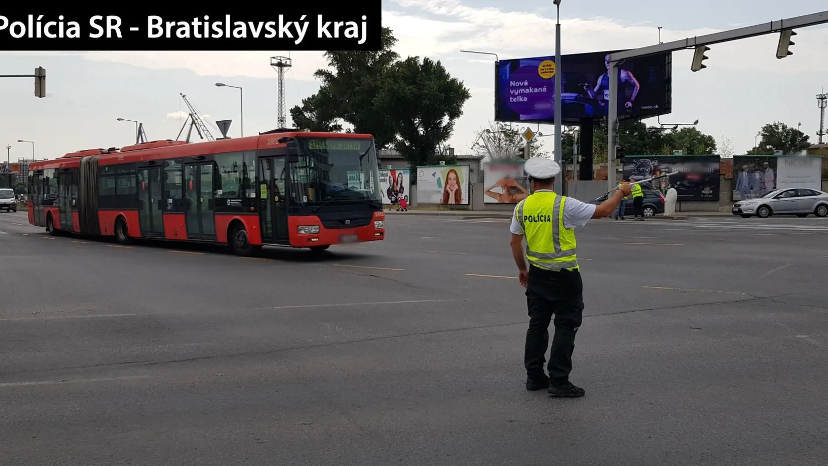 Nález bomby spôsob v Bratislave kolóny a kolaps MHD.