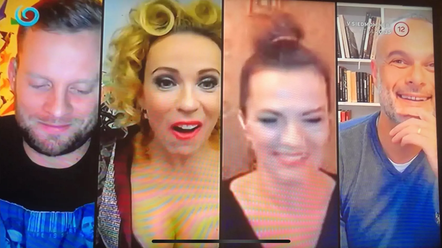 Porotcovia hodnotili cez Skype.