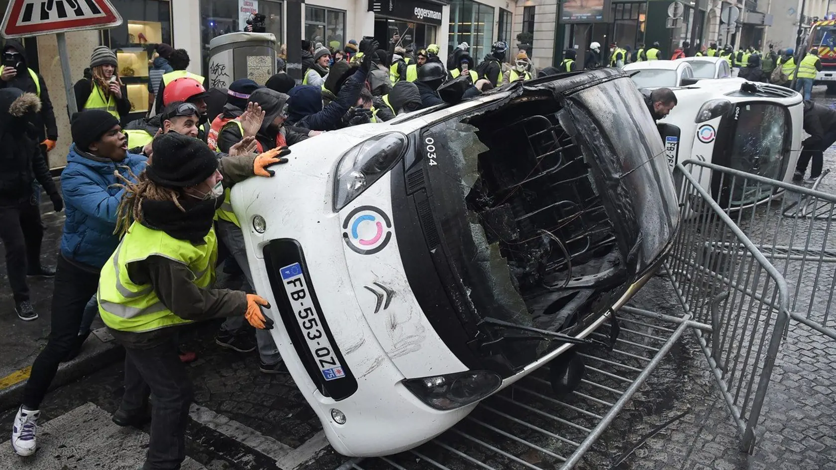 Protesty v Paríži