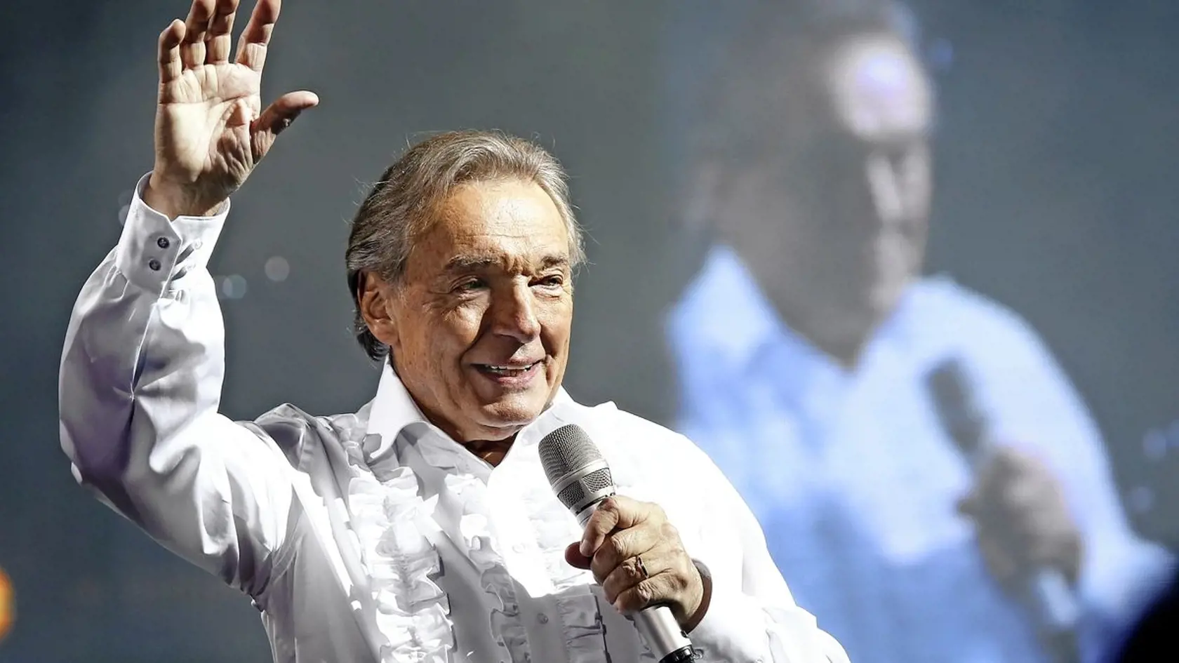 Karel Gott sa pre chorobu neukáže ani na prestížnom podujatí Český slávik.