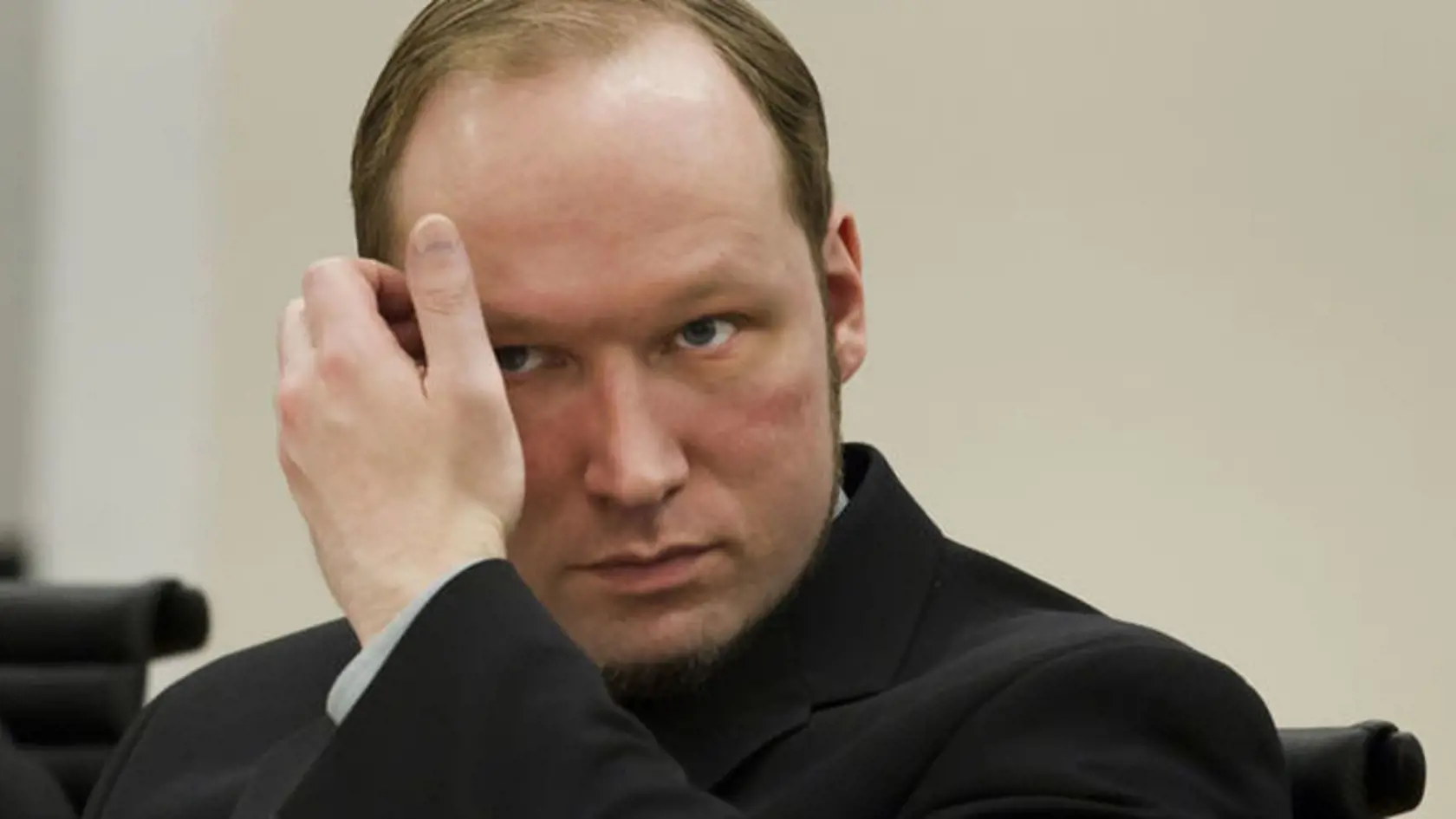 Breivik si odpykáva 21-ročný trest.