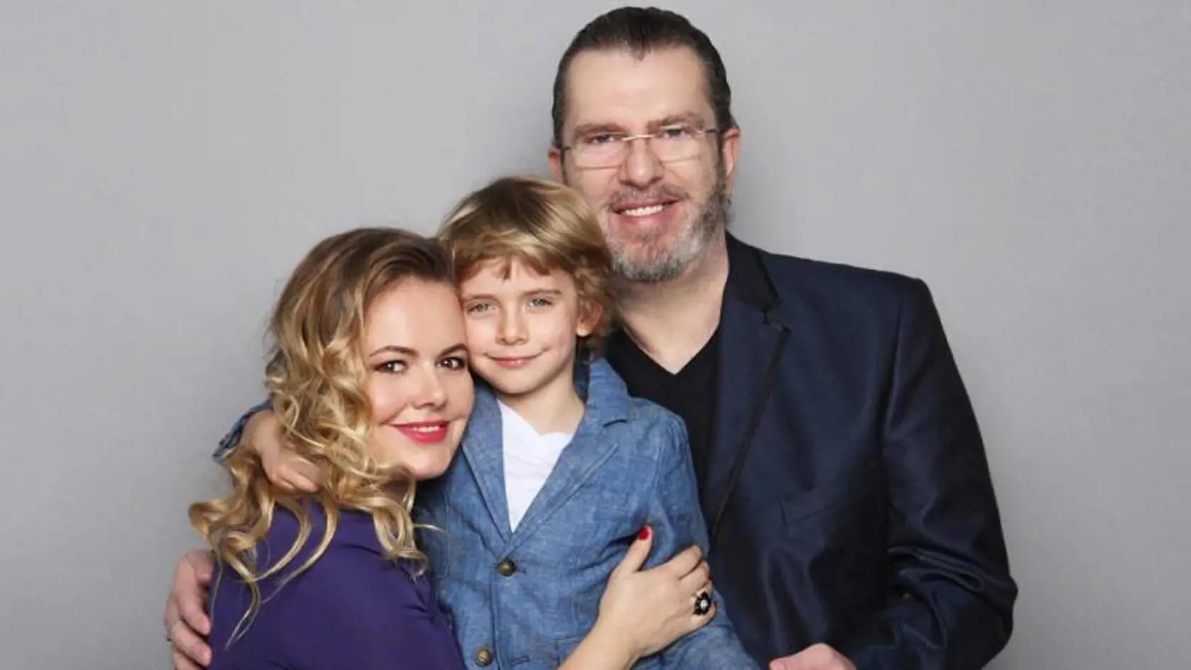 Richard Müller s partnerkou Vandou Wolfovou a ich synom Markusom