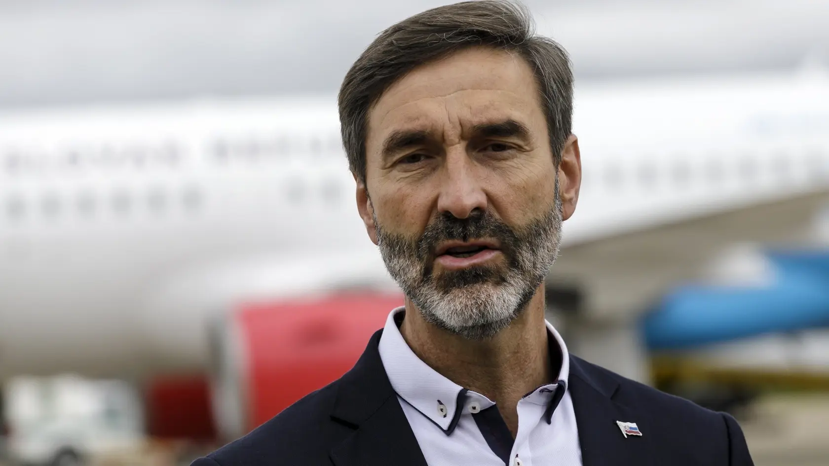 „Španielsko je naším 12. najvýznamnejším obchodným partnerom a som rád, že počet slovenských firiem investujúcich v tejto krajine neustále rastie. Chceme rozvíjať naše ekonomické aktivity, či už v automobilovom priemysle, infraštruktúre, energetike alebo obrane,“ uviedol Blanár.