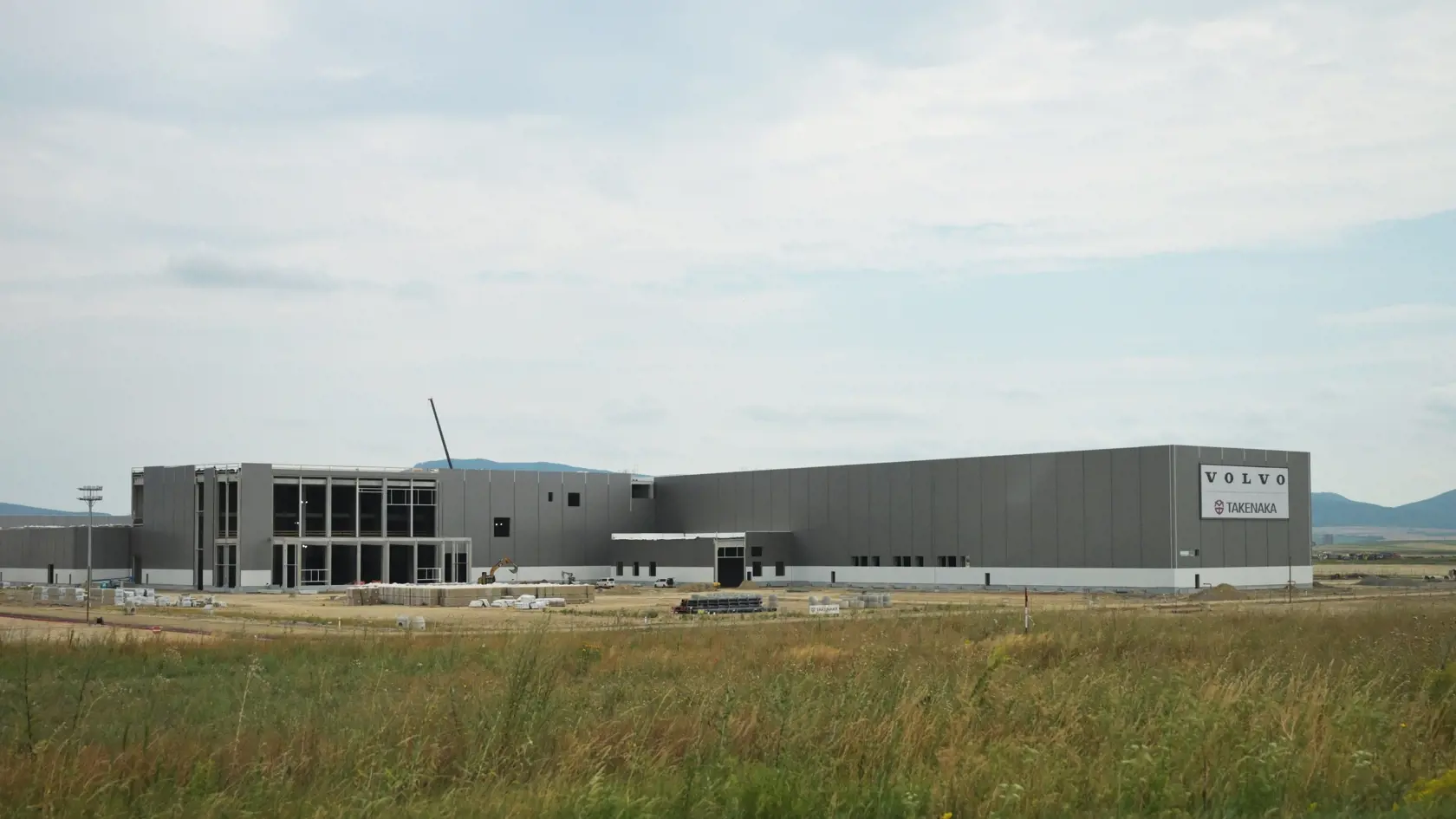 Na snímke výstavba závodu Volvo Car Košice, ktorú realizuje firma Takenaka.