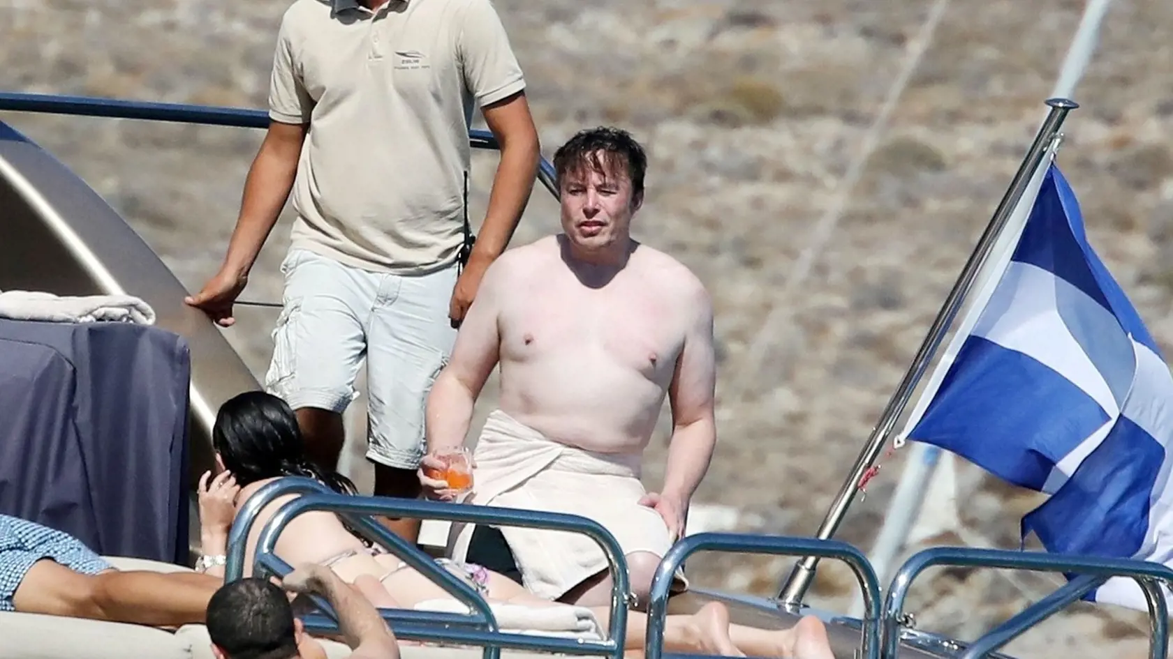 FOTO PRED: Elon Musk dovolenkuje na luxusnej jachte v Grécku v lete roku 2022.