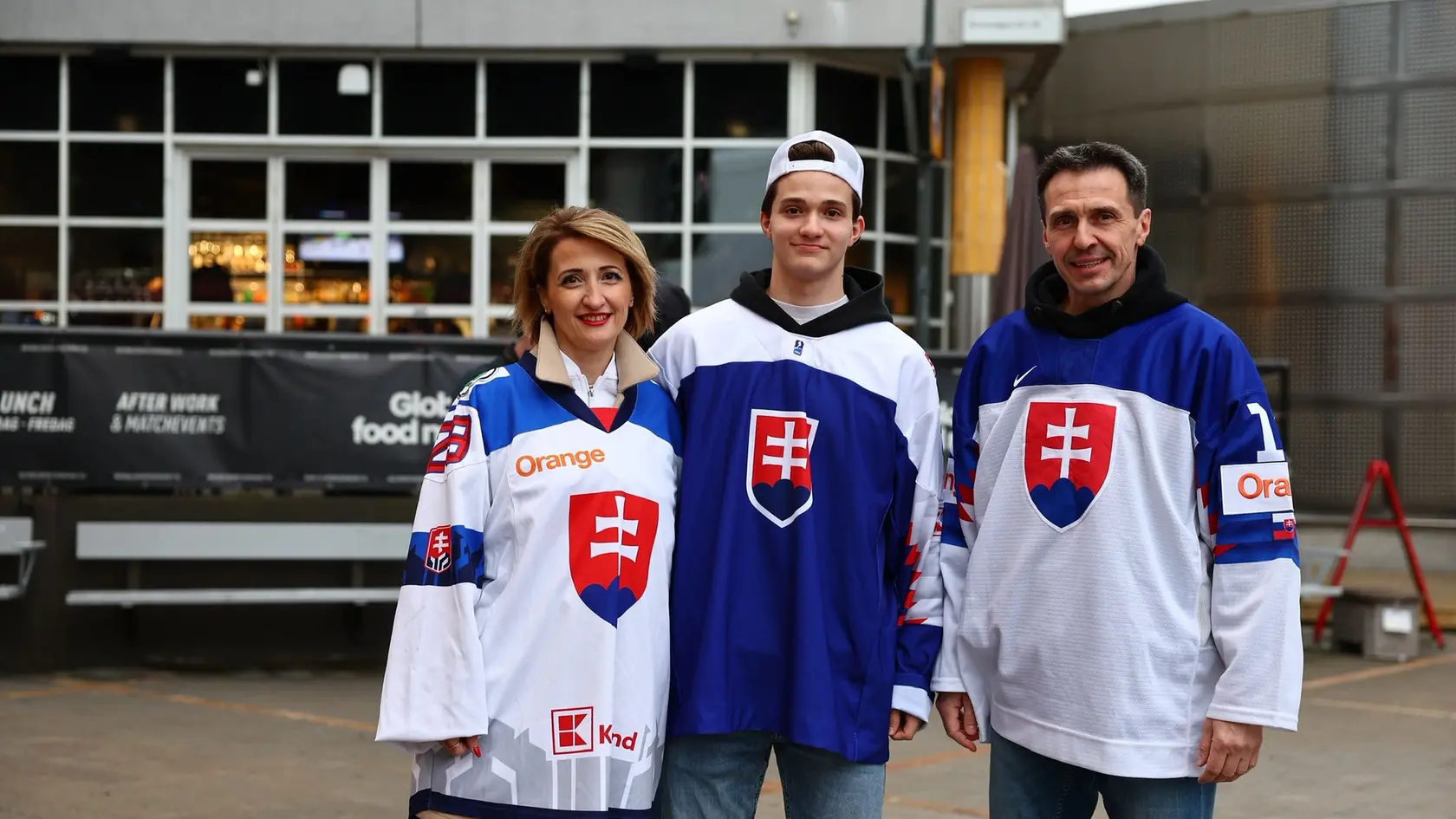 Rodina Samuela Honzeka tipuje výsledok zápasu Slovenska so Švédskom rozdielne,