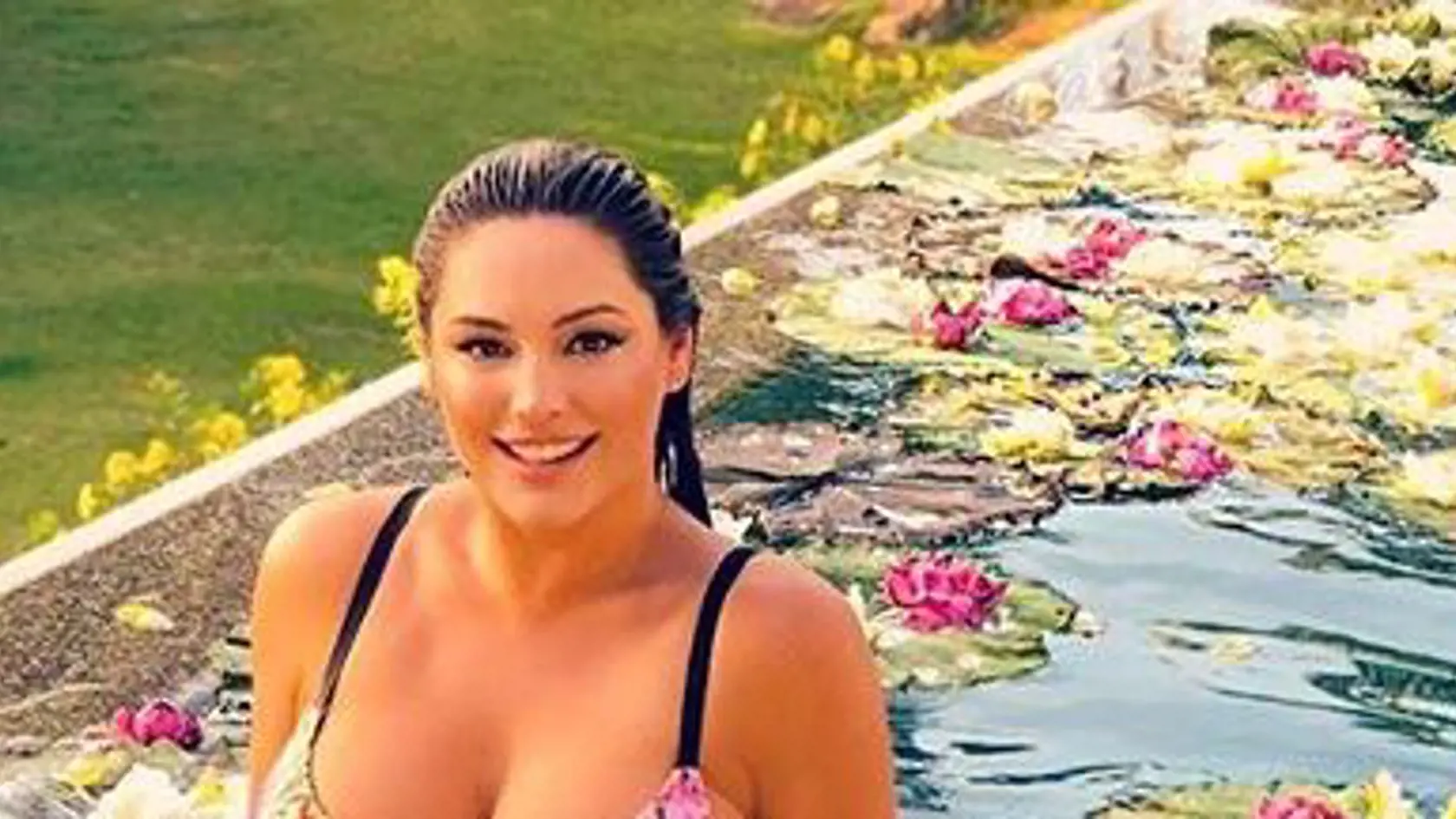 Kelly Brook si užíva exotiku v Thajsku.