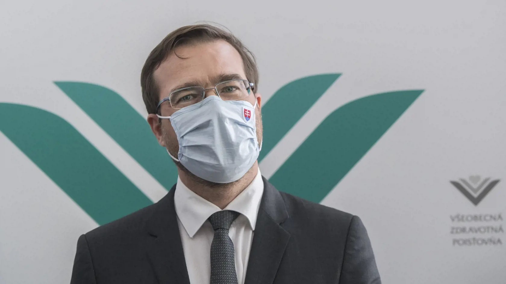 Na snímke minister zdravotníctva SR Marek Krajčí počas brífingu s novinármi 6. mája 2020 v Bratislave. Všeobecnú zdravotnú poisťovňu (VšZP) povedie Richard Strapko. V stredu o tom na pôde štátnej zdravotnej poisťovne, ktorej 100-percentným akcionárom je Ministerstvo zdravotníctva (MZ) SR, informoval šéf rezortu Marek Krajčí. FOTO TASR - Martin Baumann
