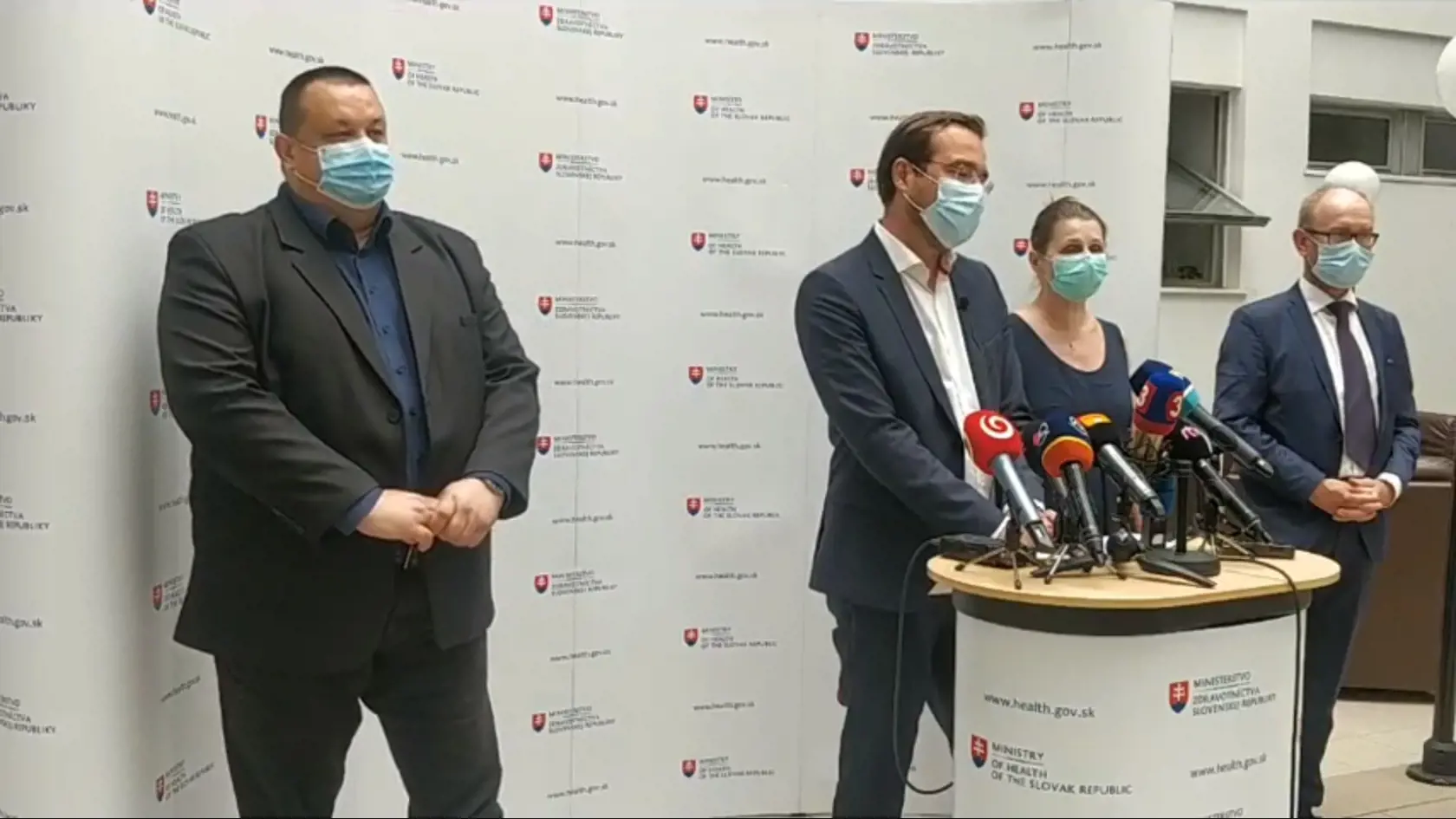 Marek Krajčí sa po dovolenke vrátil s výrazných opálením. Mnohí sa pýtali, kde ho "chytil".