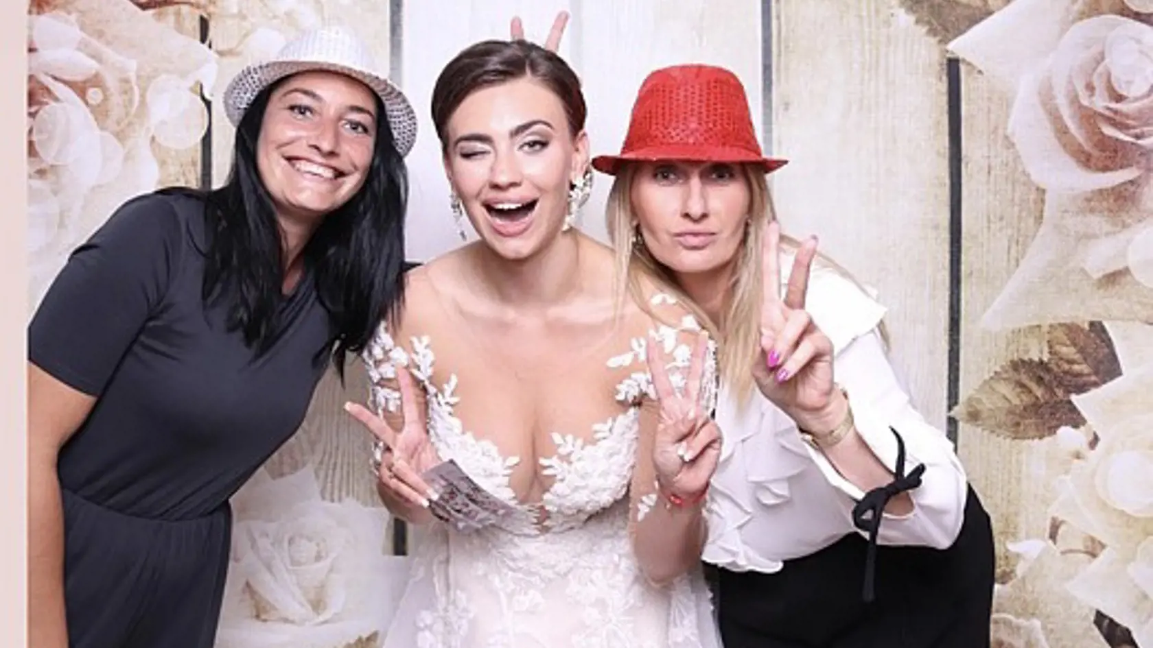 Exmanželka Sophie.