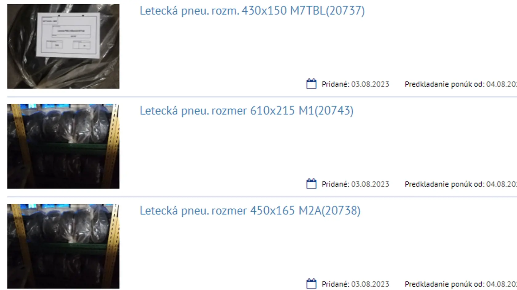 Medzi artiklom nájdeme aj také predmety, ako sú letecké pneumatiky. Cena začínala na 100€.