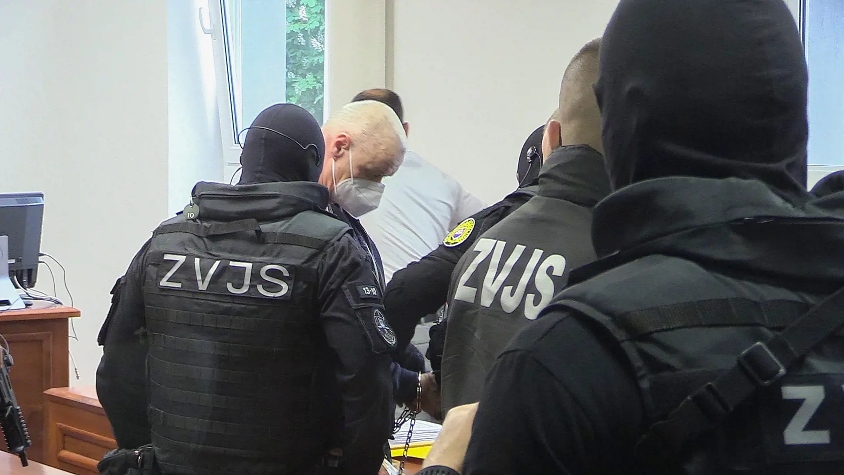 Lehel Horváth pred senátom Špecializovaného trestného súdu v Pezinku.