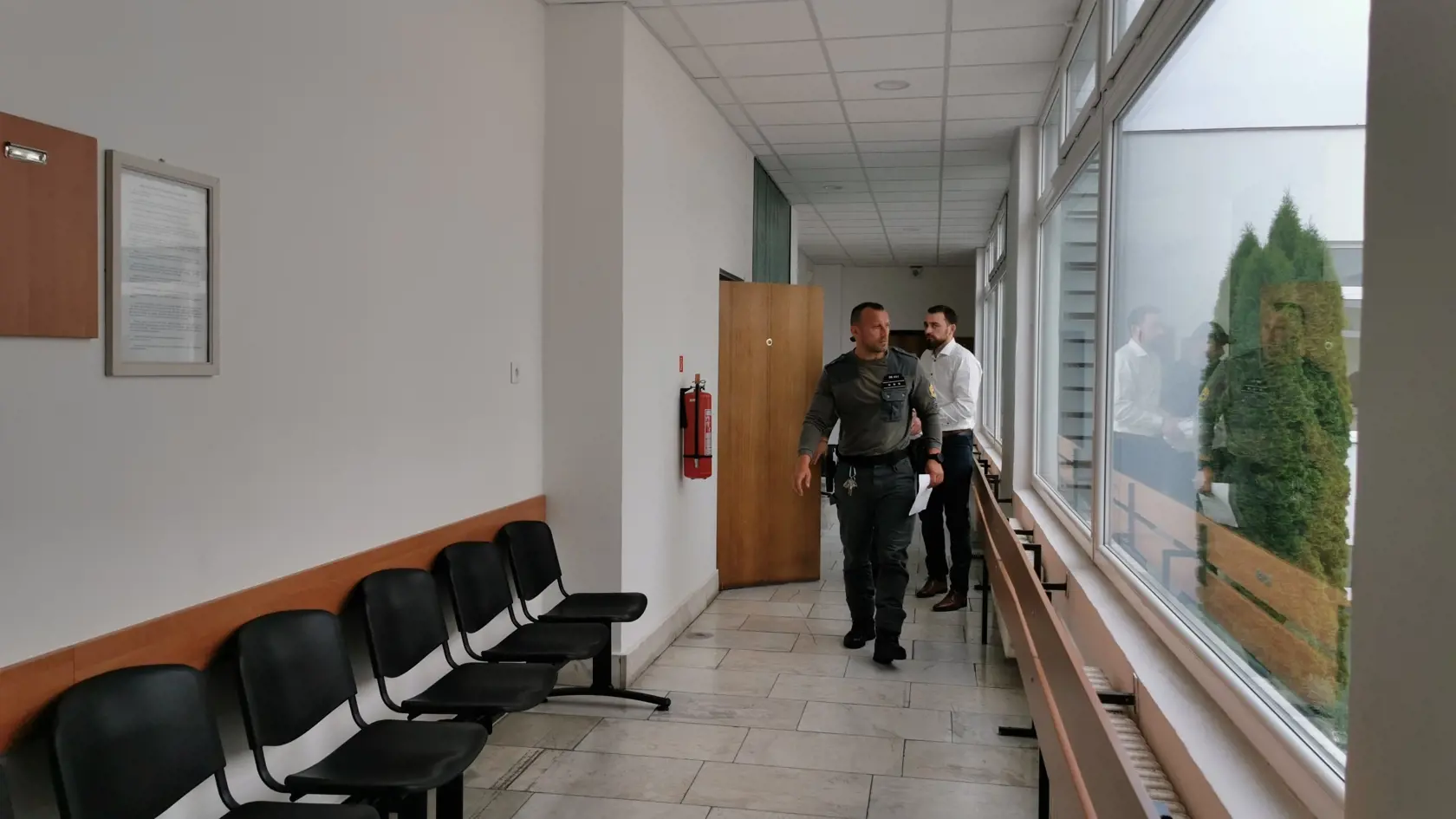 Peniaze mali podľa polície klienti poslať nevedomky na súkromné účty finančného poradcu.