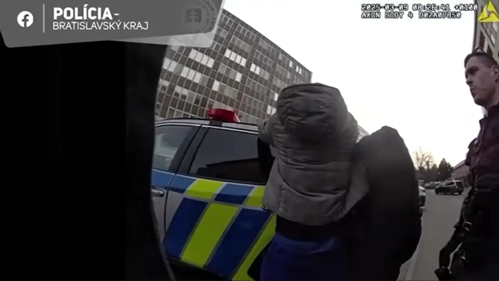 Krátko po čine ho polícia chytila.