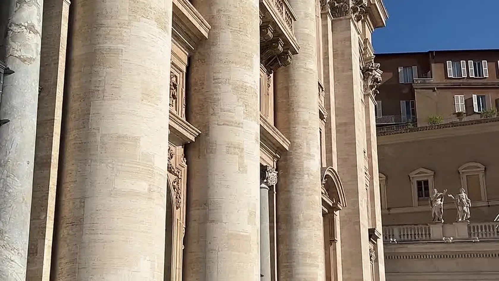 Rím je jednoducho jedinečný! Takýto mix histórie, kultúry, výbornej kuchyne a nezameniteľnej atmosféry len ťažko nájdete inde v Európe. Ak sa sem chystáte, máme pre vás inšpiratívne tipy!