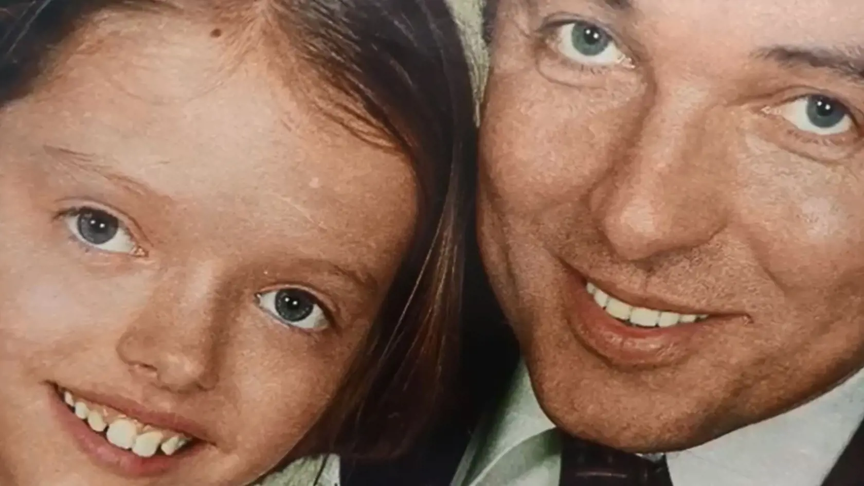 CELÝ OTEC Dominika Gottová po Karlovi zdedila nielen cnostné vlastnosti, ale aj vizáž vrátane výrazného predkusu.