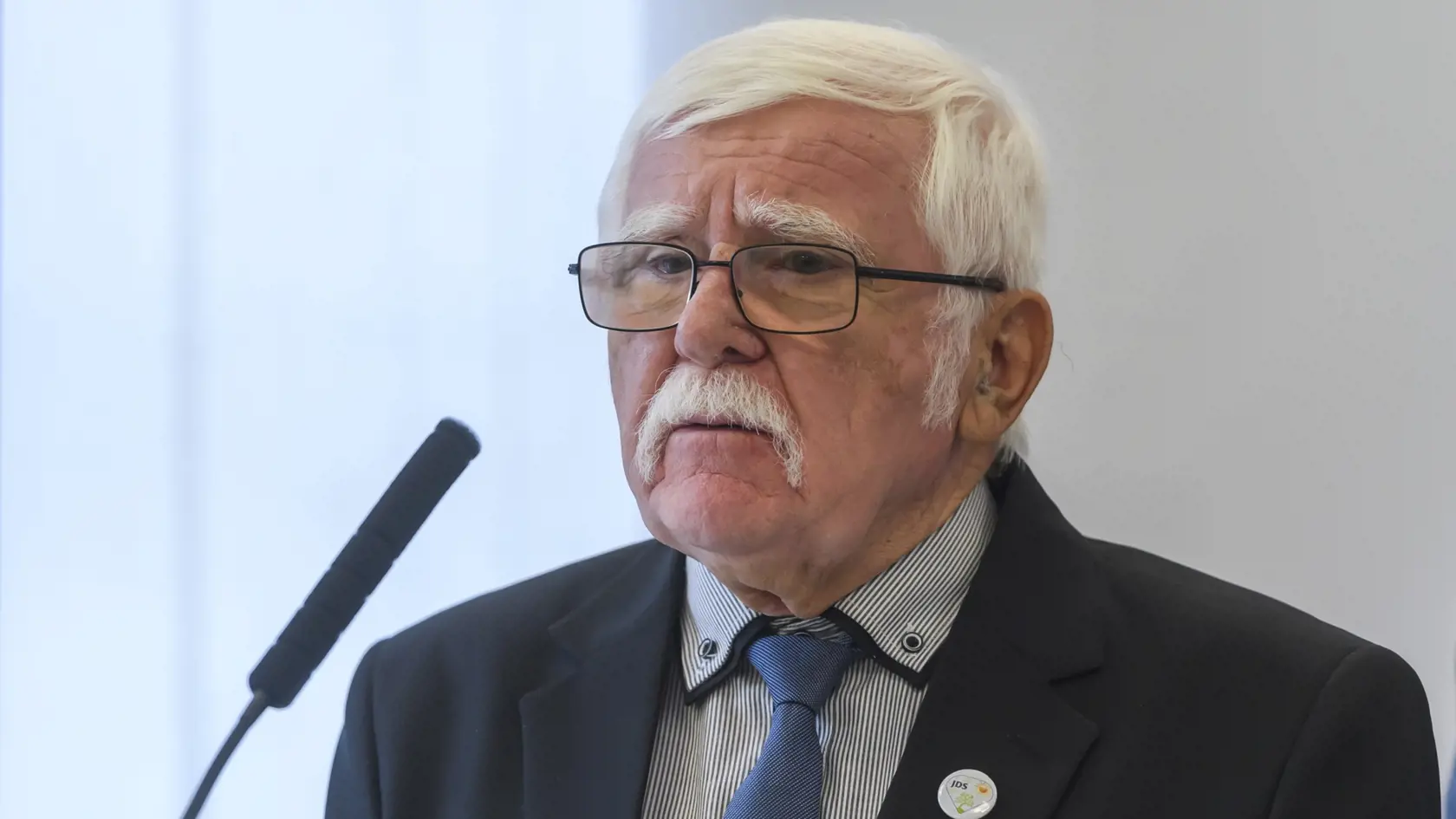 Na snímke predseda Jednoty dôchodcov Slovenska Michal Kotian počas tlačovej konferencie k 13. dôchodku v Bratislave 7. novembra 2023. FOTO TASR - Jaroslav Novák