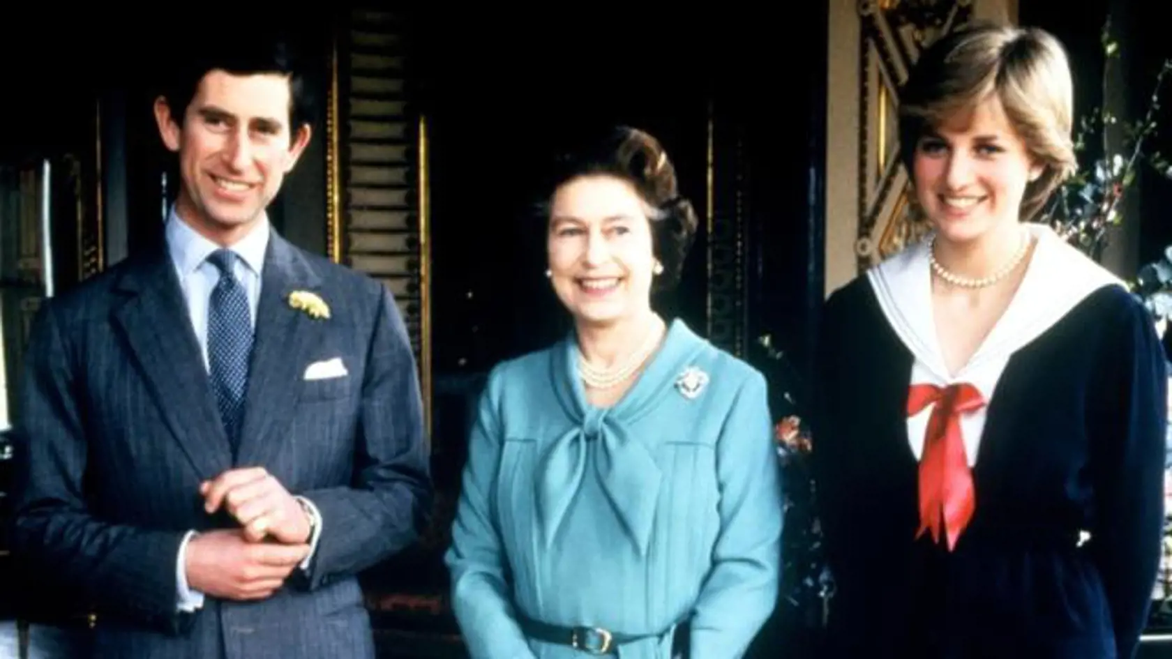 Princ Charles,kráľovná Alžbeta, princezná Diana