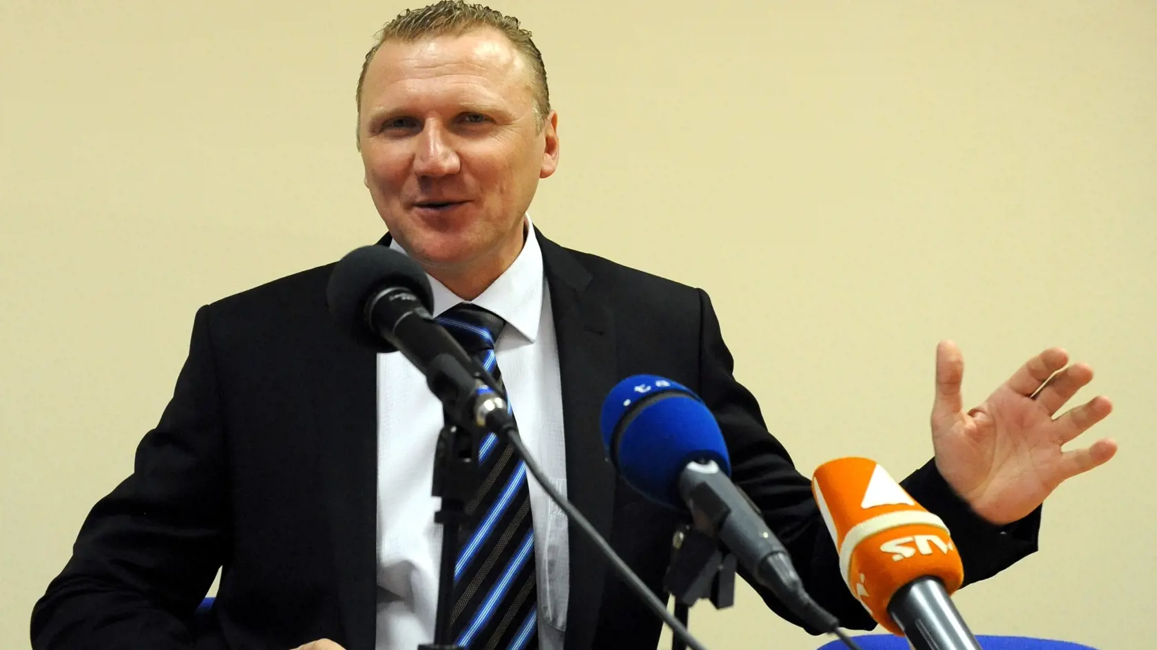 Šéf VVS Stanislav Hreha je obvinený z obzvlášť závažného zločinu, stíhaný je na slobode.