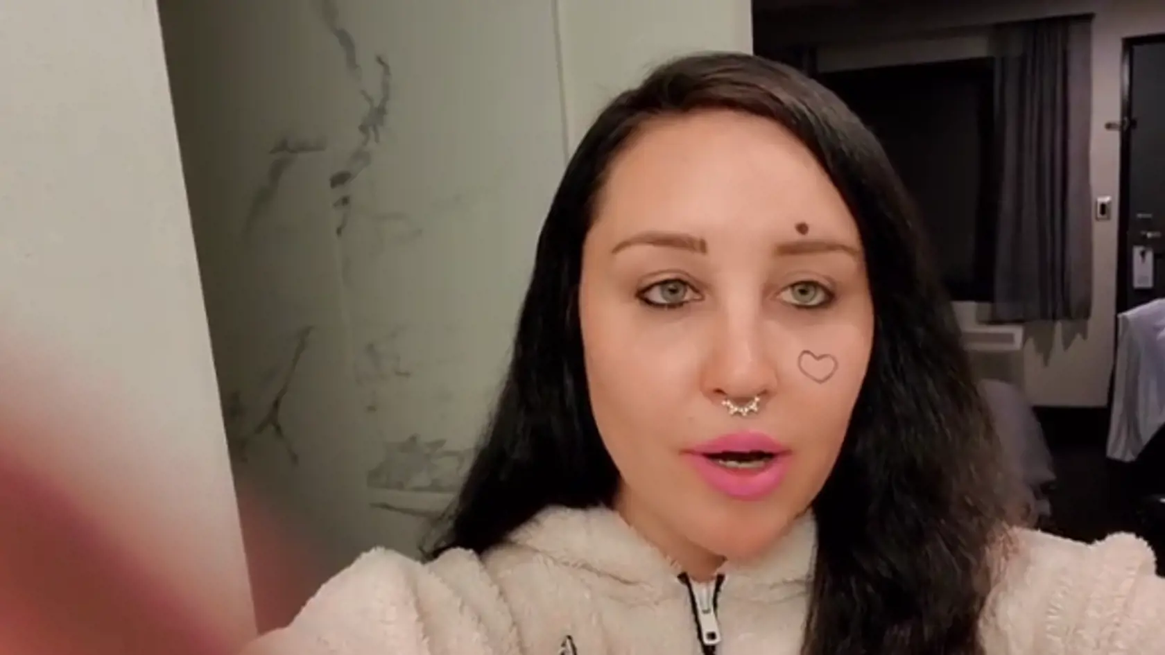 33-ročná americká herečka Amanda Bynes vyzerá na nepoznanie.
