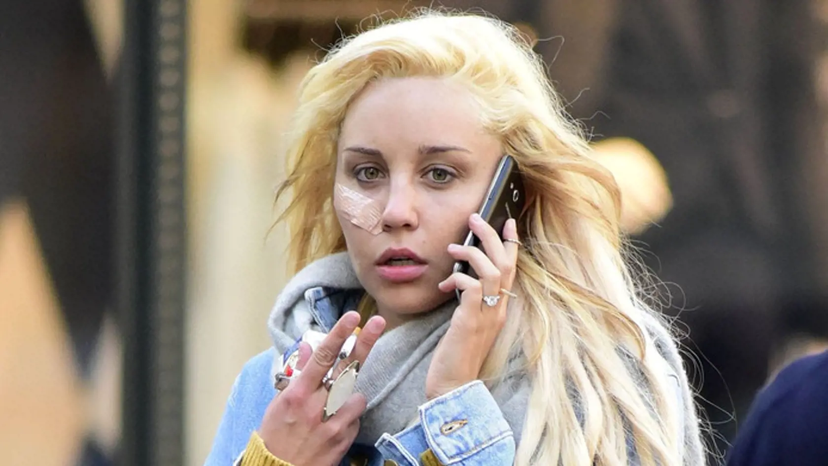 Amanda Bynes (32)