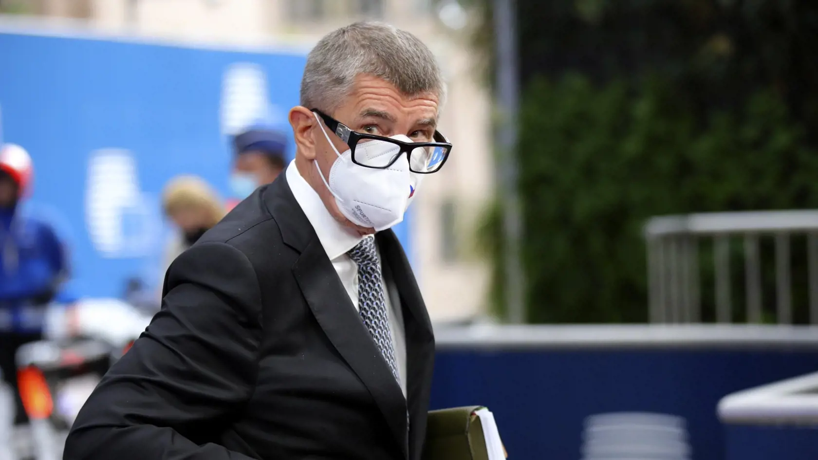 Na snímke český premiér Andrej Babiš prichádza na záverečný deň summitu zástupcov členských krajín Európskej únie v Bruseli.