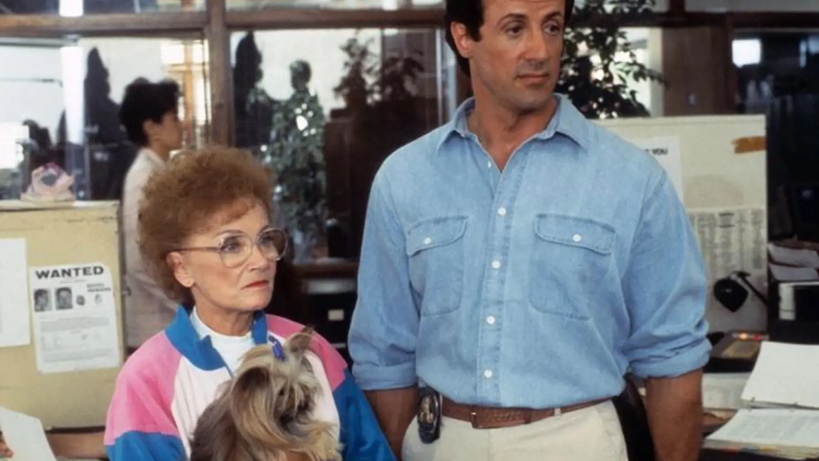 Sylvester Stallone: Ak máte radi klasiku Stoj, lebo mamička vystrelí, nepotešíme vás. Sám hlavný herec film označil ako ten najhorší v slnečnej sústave...