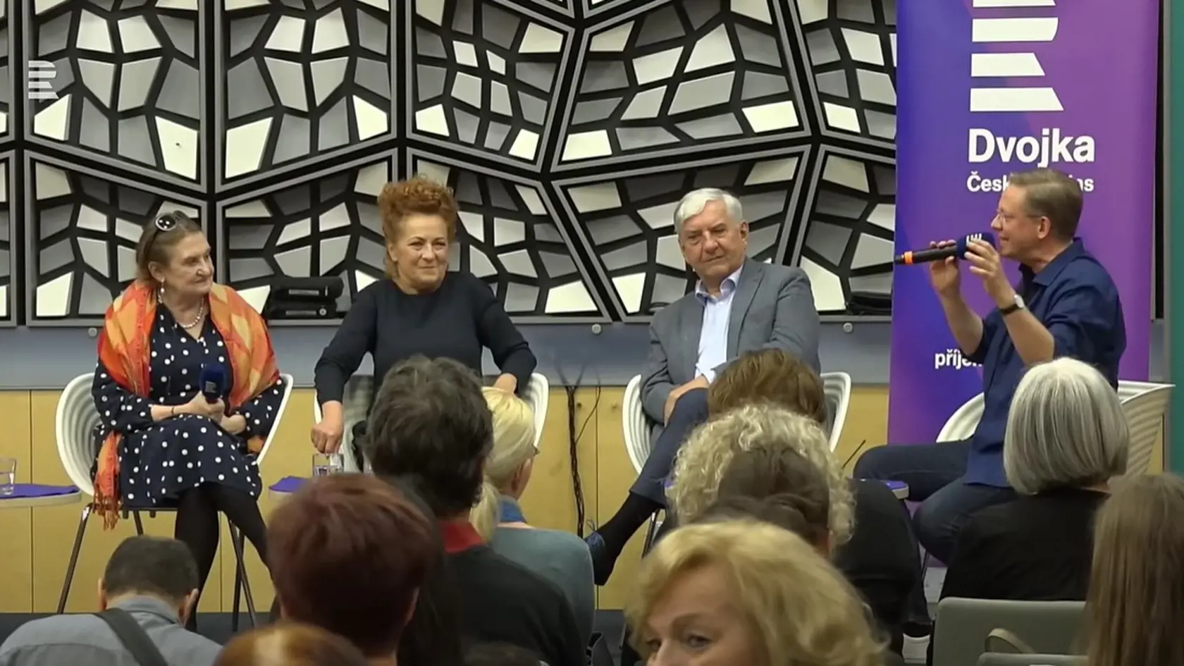 Eva Holubová, Simona Stašová, Miroslav Donutil a Aleš Cibulka