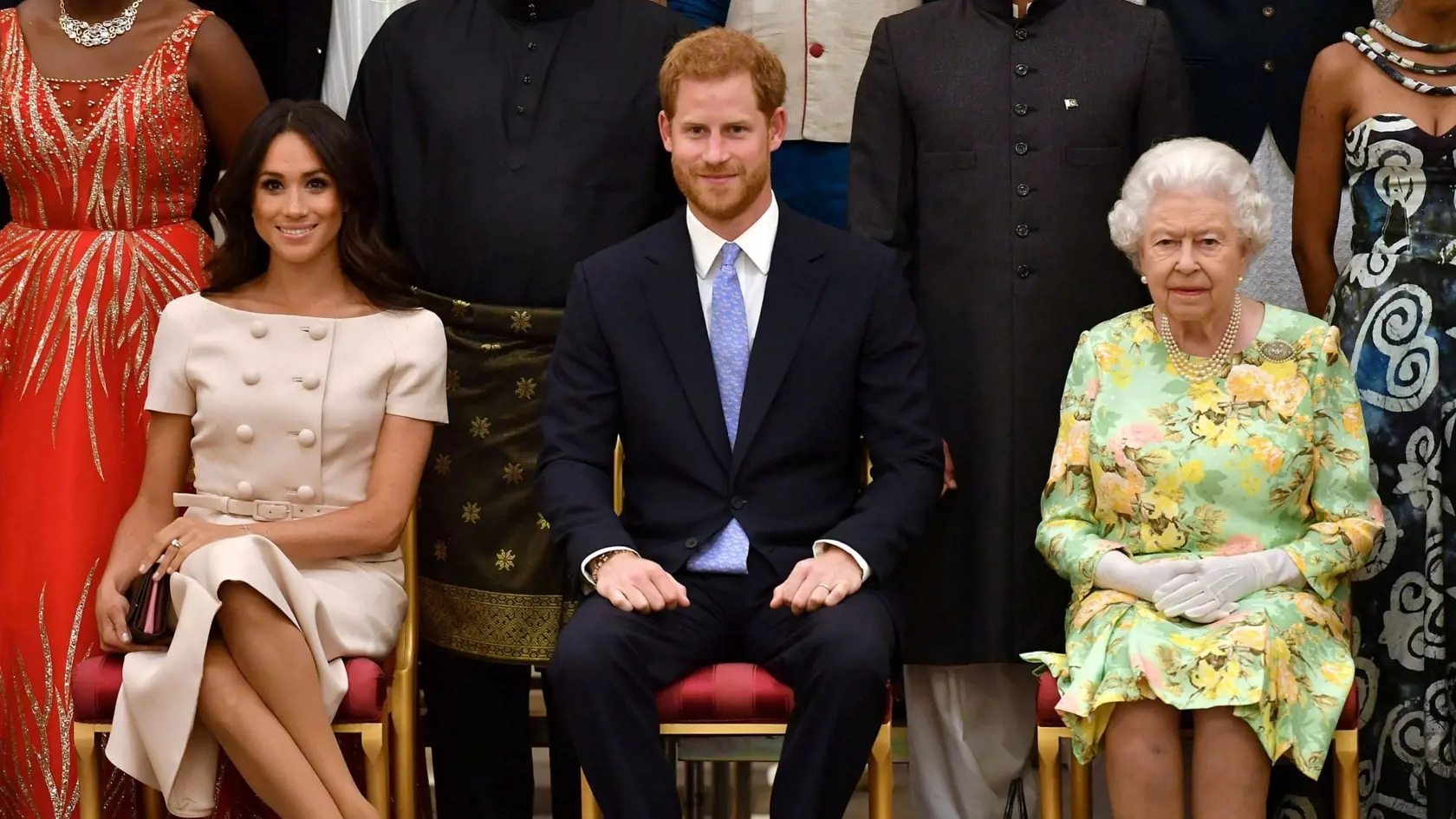 Rozhodla sa kráľovná dať príučku princovi Harrymu a jeho manželke Meghan?