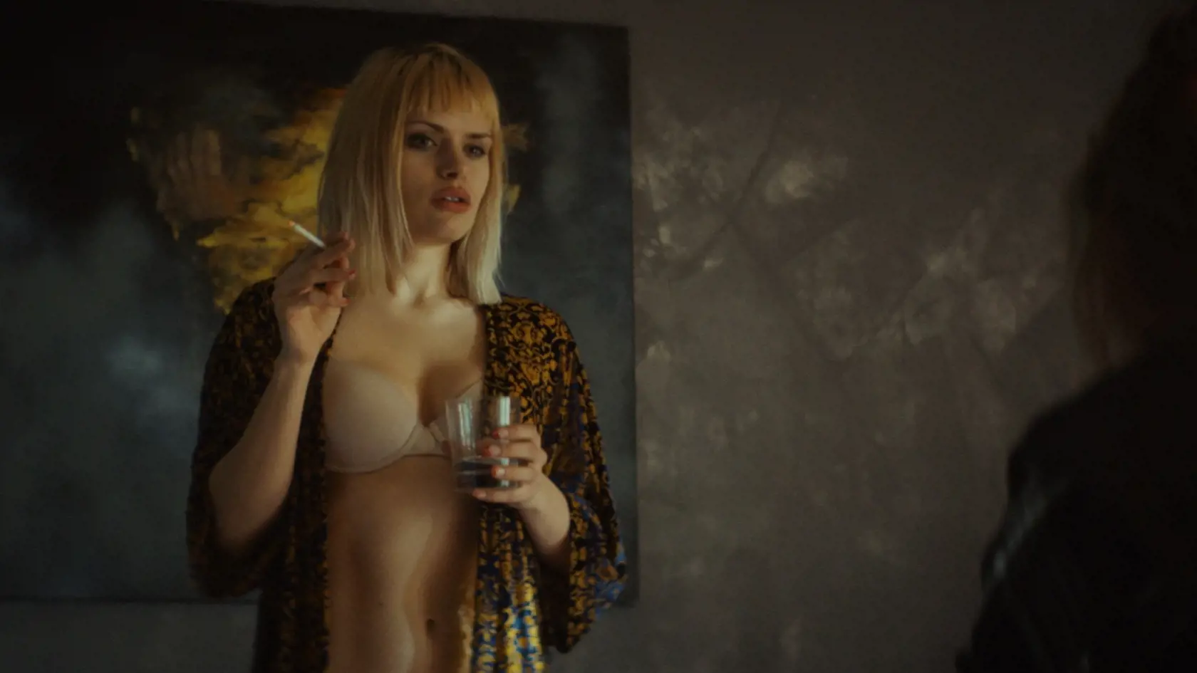 Vo filme Fentasy hrá aj slovenská herečka Kristína Kanátová, musela si prefarbiť vlasy na blond.