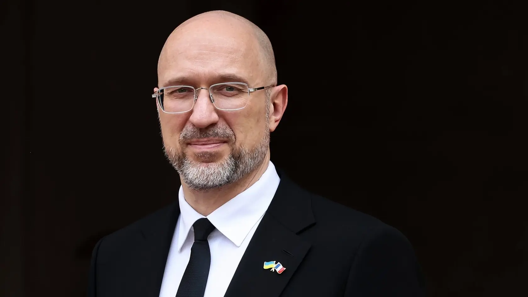 Ukrajinský premiér Denys Šmyhaľ podal demisiu.