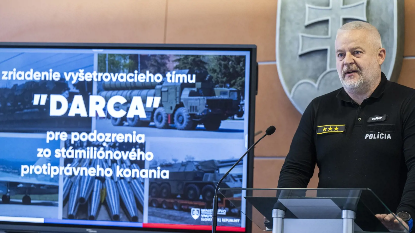 Na snímke prezident Policajného zboru Ľubomír Solák počas tlačovej konferencie na tému - Zriadenie vyšetrovacieho tímu Darca 21. novembra 2024 v Bratislave.