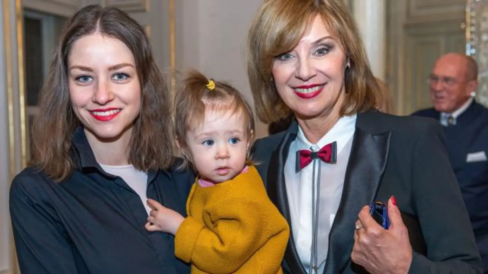 Alena Heribanová s dcérou Barbarou a vnučkou Izabelkou.