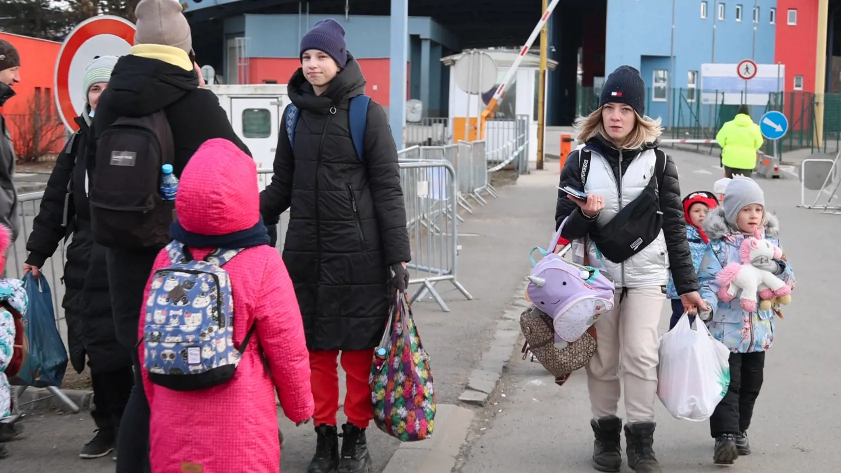 Polícia upozorňuje na obmedzenia na hraničnom priechode Vyšné Nemecké počas nedele (8. 5.). Odporúča použiť hraničný priechod Ubľa.