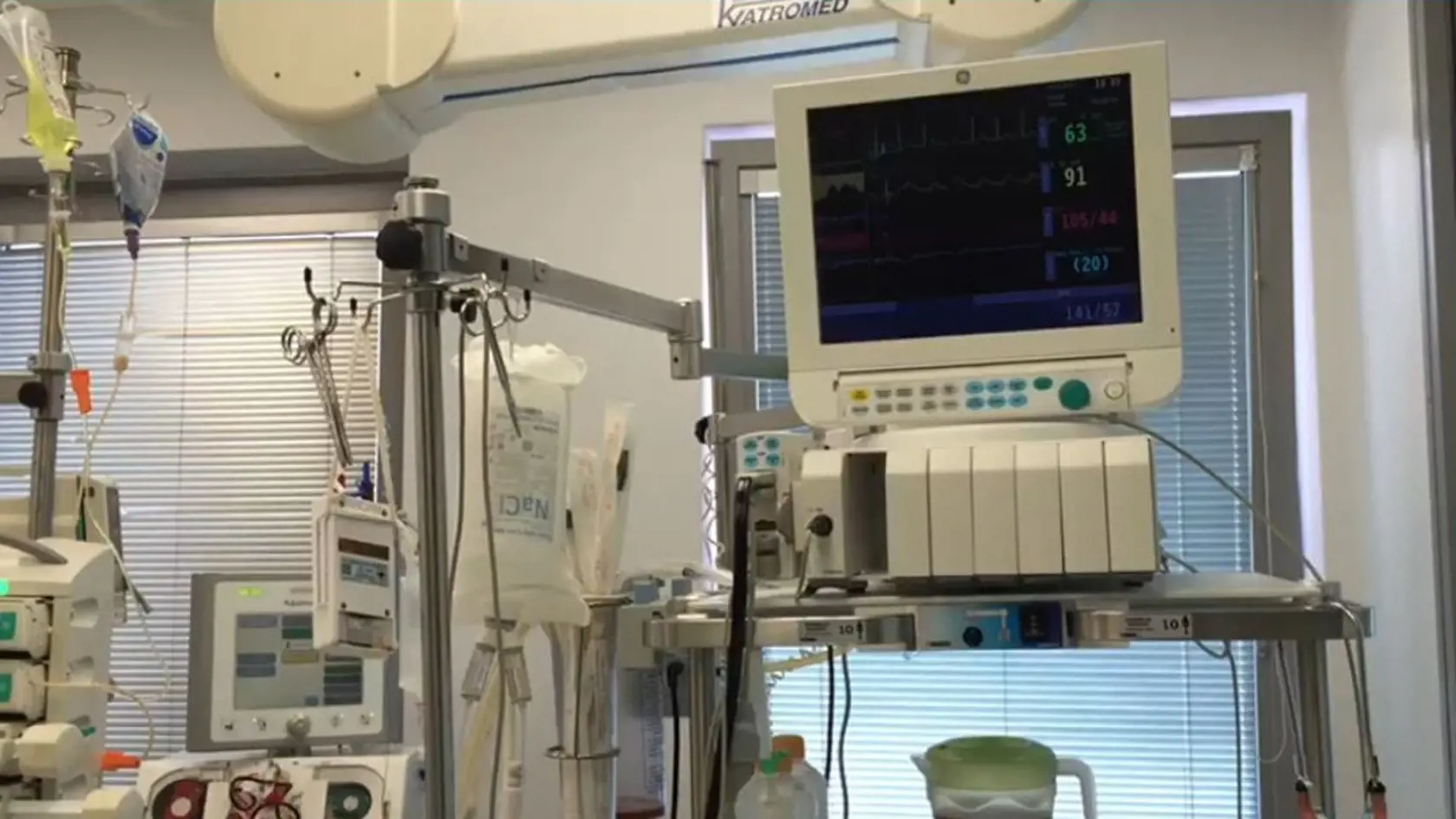 Na Slovensku sa podarilo skonštruovať prvý ventilátor na svete, ktorý umožňuje ventilovať s pľúca metódou Programovaná viac hladinová ventilácia pľúc s premenlivými tlakmi, objemami, časom a prietokmi.

 touto metódou, ktorá bola patentovaná a začala sa výroba.N a  originálna slovenská ventilačná metóda nazvaná Programovaná viac hladinová ventilácia pľúc s premenlivými tlakmi, objemami, časom a prietokmi.