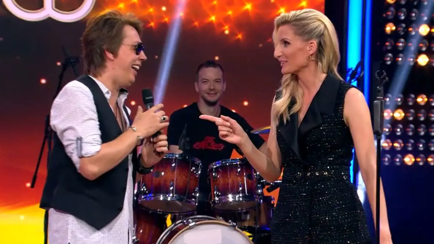 Takto vyzerá Peter Cmorik dnes. Na snímke s Adelou počas Chart Show.