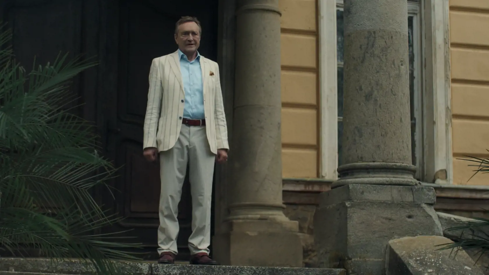 Ľubomír Paulovič si poslednýkrát stihol zahrať v mysterióznom seriáli Lovec. Postavy krutého majiteľa továrne sa zhostil bravúrne. 