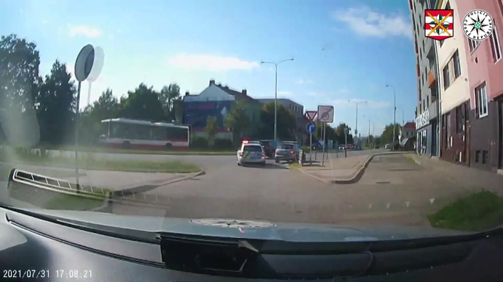 "Ukradol osobné autá a motocykel. Vedľa majetkových sa, ale dopustil aj násilných skutkov," uviedol policajt Pavel Šváb.