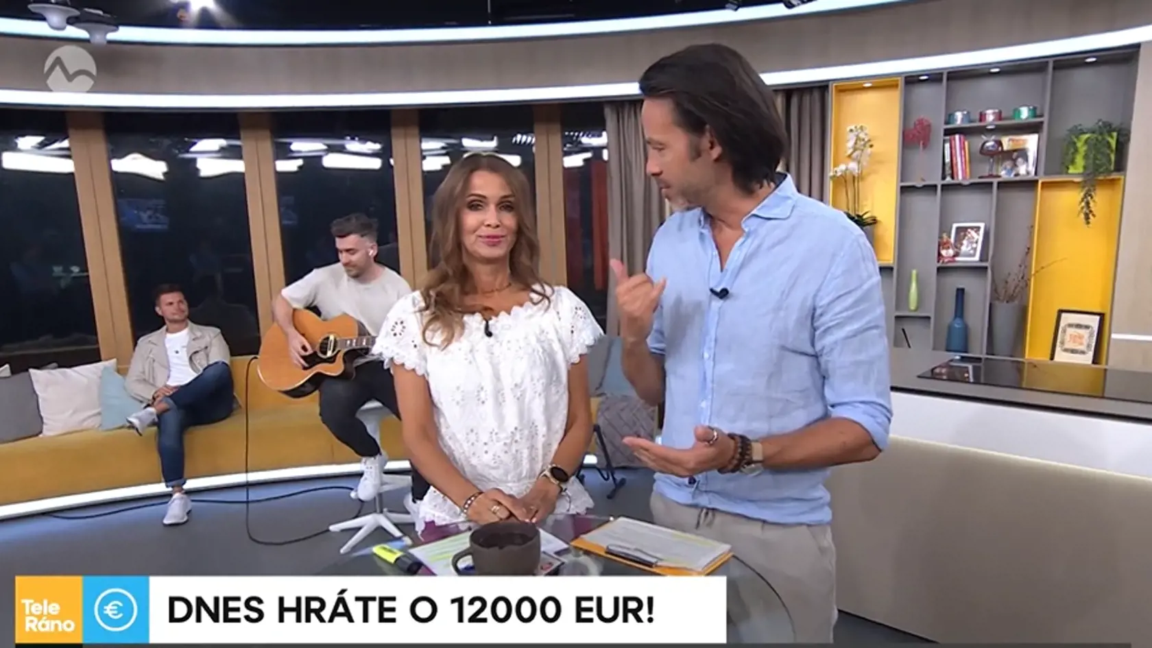 Roman Juraško s dlhými vlasmi.