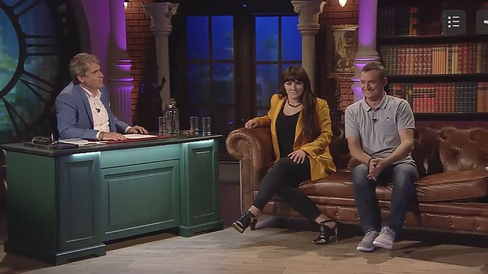 Ewa Farna v šou Petra Marcina Neskoro večer spolu s Marcelom Forgáčom