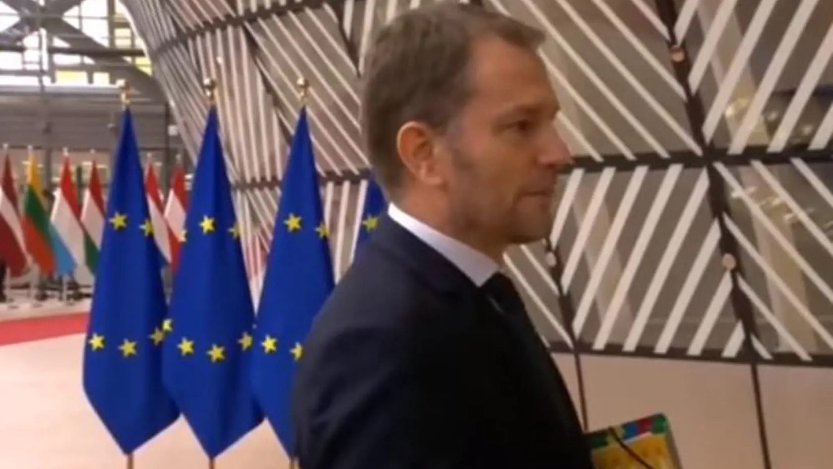 Premiér SR Igor Matovič sa na summite v Bruseli strápnil ako nikdy.
