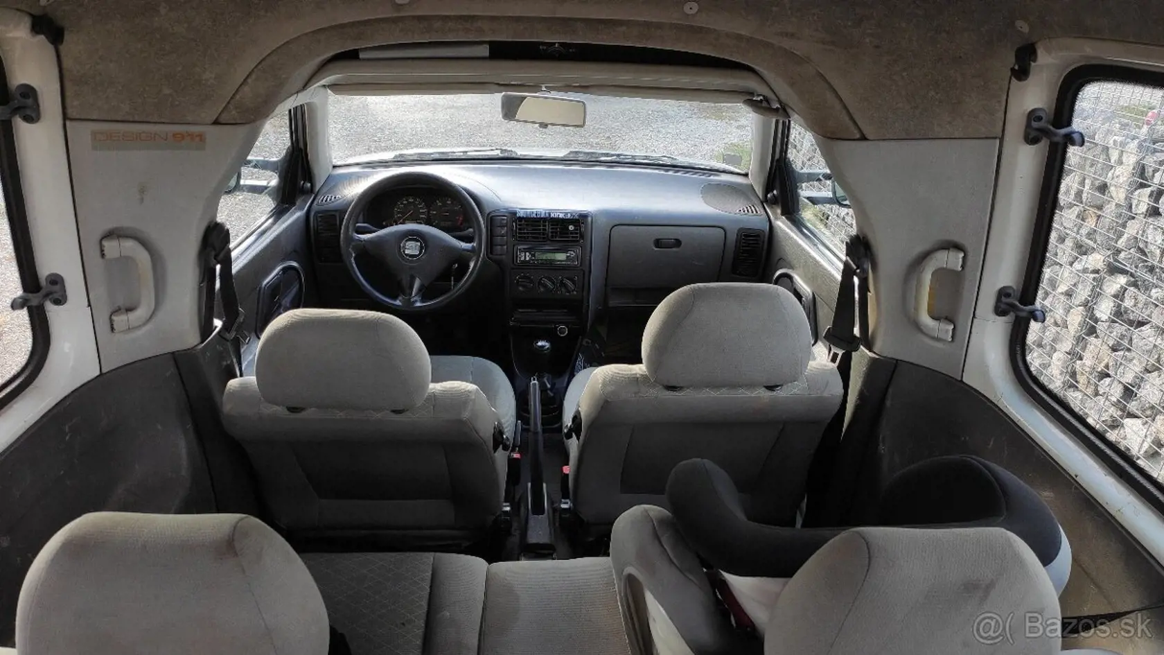 Údajne bývalé auto ministra financií Igora Matoviča je na predaj.