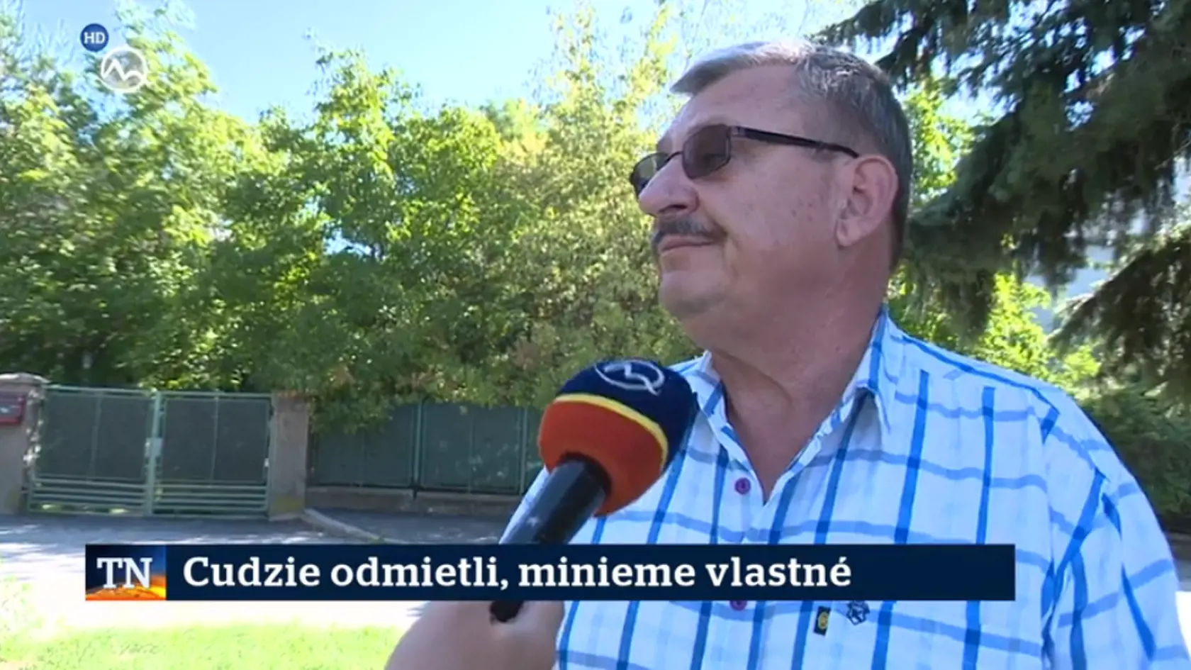 Poslanec SNS Anton Hrnko za pol rok radikálne schudol. V marci prišiel pri leteckom nešťastí o milovanú manželku a deti.